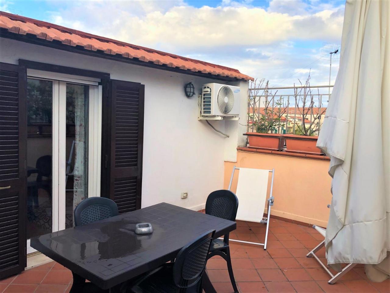 Case Vacanze " Il Duomo" Napoli Exterior foto